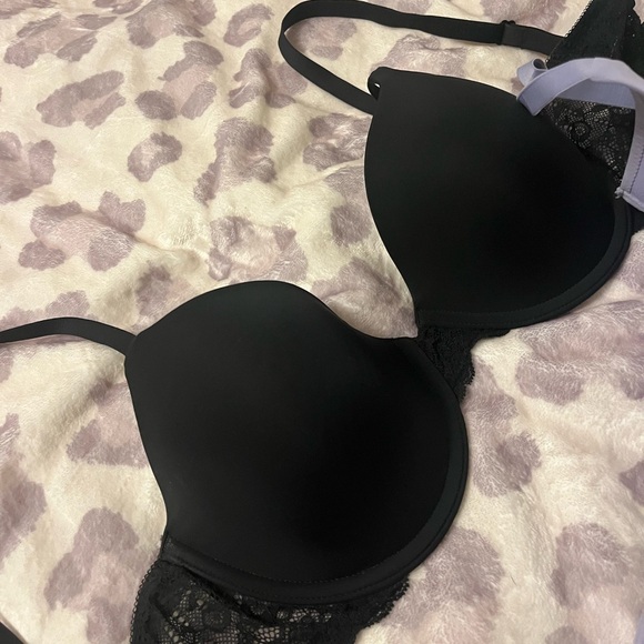 BUNDLE- Gap Body T-Shirt Bras - Picture 2 of 7